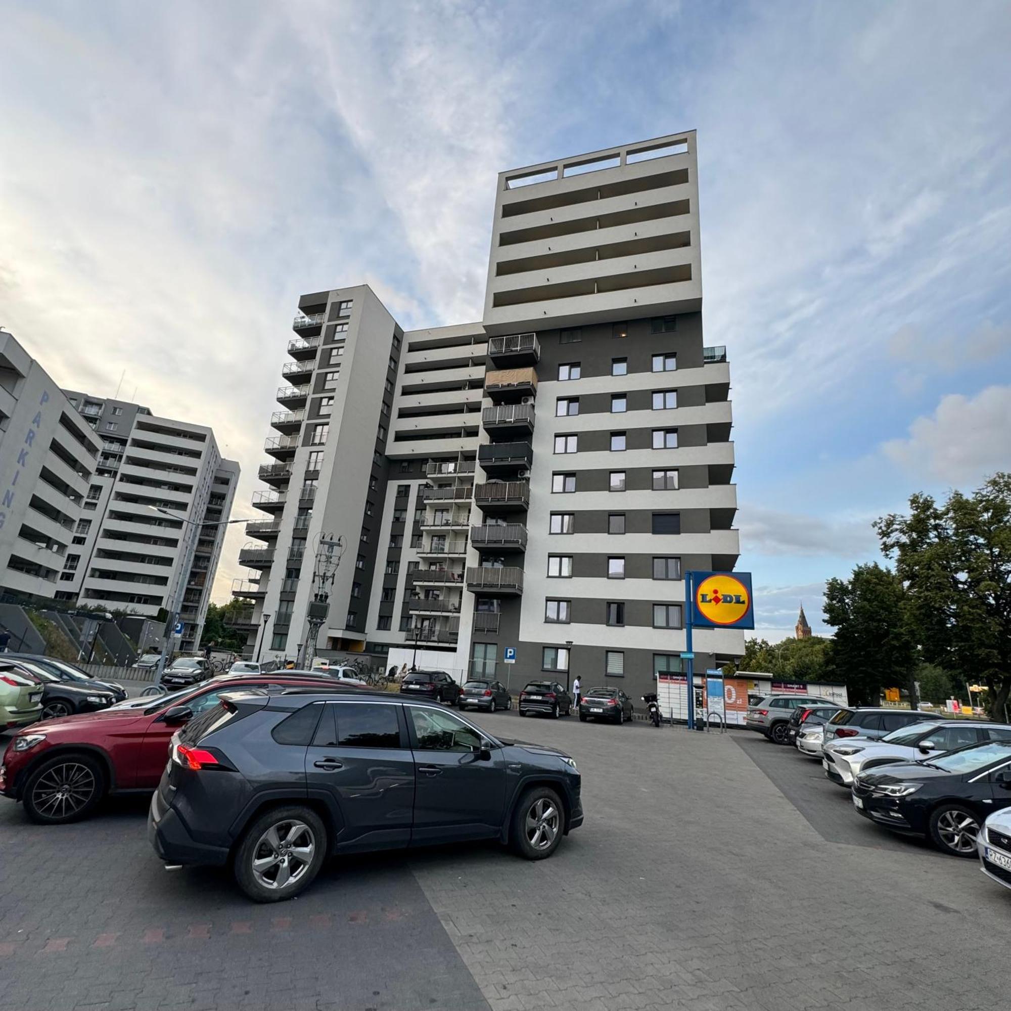 Sky Center View Self Check In Rzeszow
